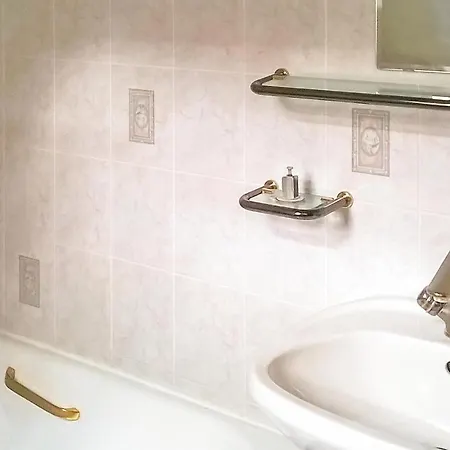 Two-bedroom In דירה *
